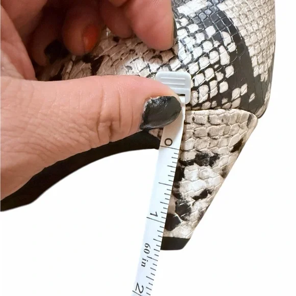 🌼🌟NWOT INC INTERNATIONAL CONCEPT Snakeskin Ankle Boots. 1” heel - Picture 9 of 10